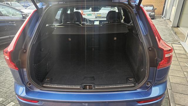 Volvo XC60 2.0 T5 AWD R-Design