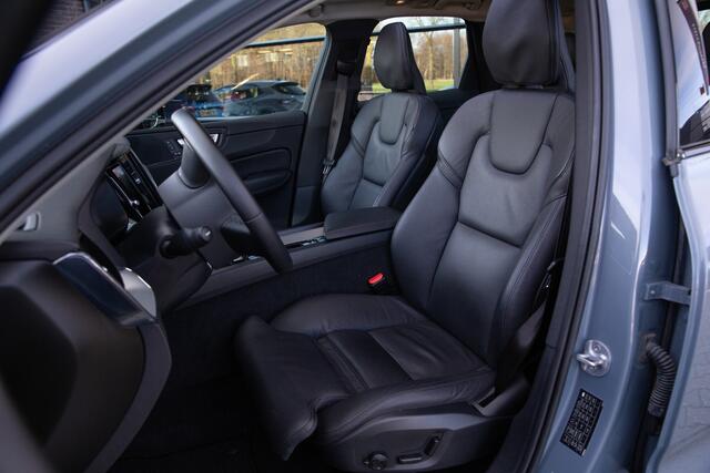 Volvo XC60 2.0 T6 Plug-in hybrid AWD Plus Bright , Panoramadak, Keyless entry, Carplay,