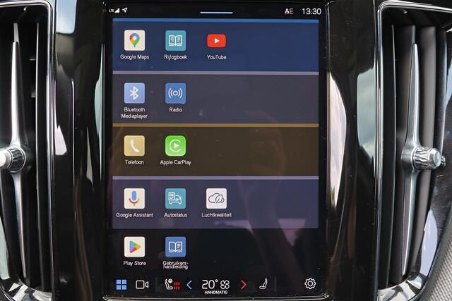 Volvo XC60 T8 Recharge AWD Plus Dark - Panorama/schuifdak - IntelliSafe Assist & Surround - 360º Camera - Harman/Kardon audio - Verwarmde voorstoelen, stuur & achterbank - Parkeersensoren voor & achter - Elektr. bedienb. voorstoelen met geheugen - Draadloze tel. lad