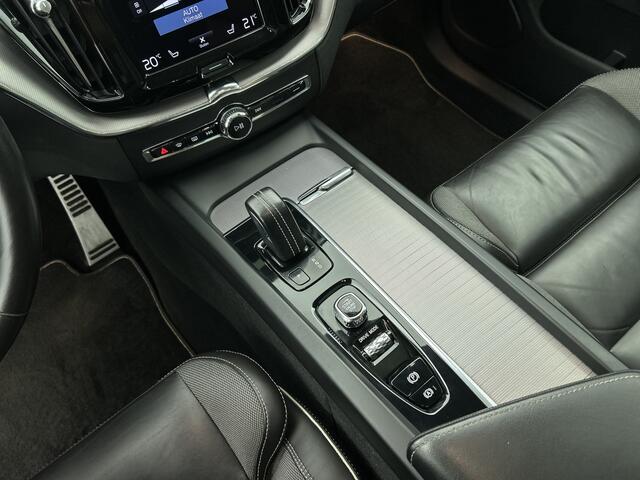 Volvo XC60 2.0 B5 AWD R-Design / Panormadak / Leder / Memory Seats / Harman Kardon / Trekhaak / Stoelverwarming