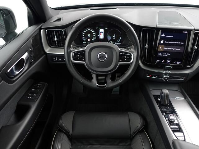 Volvo XC60 2.0 392pk Recharge T8 AWD R-Design- Black Design, Harman Kardon, Luchtvering, Elek Trekhaak, Head Up, Full Memory,
