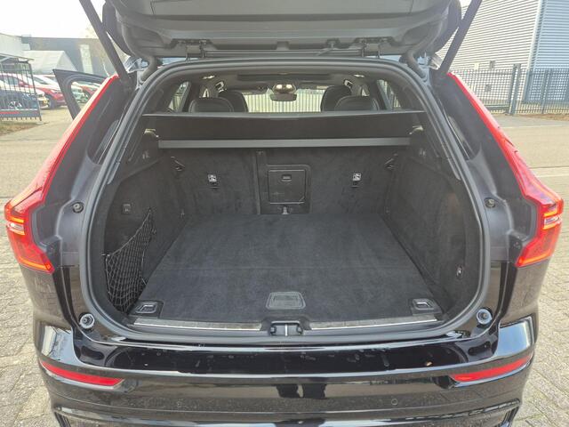 Volvo XC60 2.0 T8 Plug-in-hybrid AWD Polestar Engineered Trekhaak/22Inch/360Cam etc.