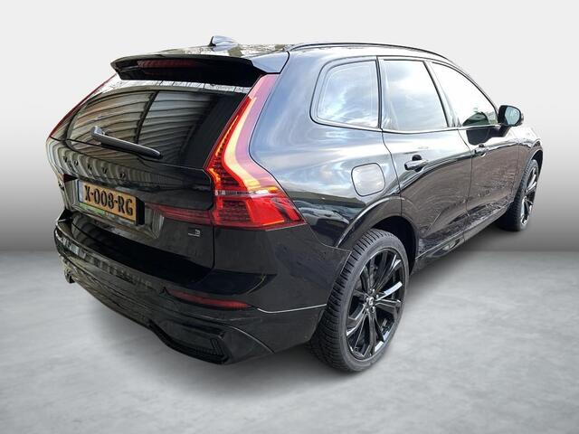 Volvo XC60 2.0 T6 Plug-in hybrid AWD Plus Black Edition | Adaptieve Cruise Control | Donker Glas | Panoramadak | Stoel en Stuurverwarming | Dodehoek Detectie | 21" |
