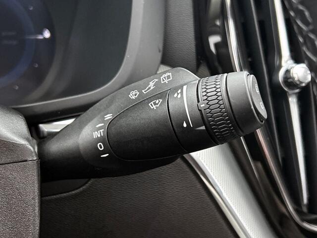 Volvo XC60 2.0 T6 AWD Plus Dark