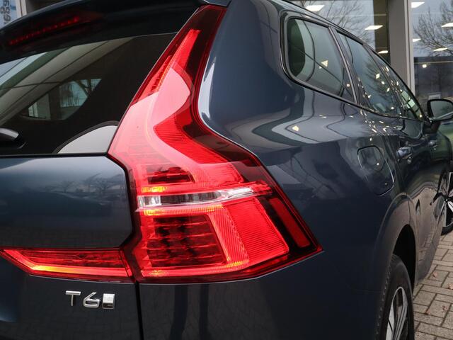 Volvo XC60 2.0 T6 Plug-in hybrid AWD Plus Dark | 360-camera | Schuif/kantel dak | Trekhaak |