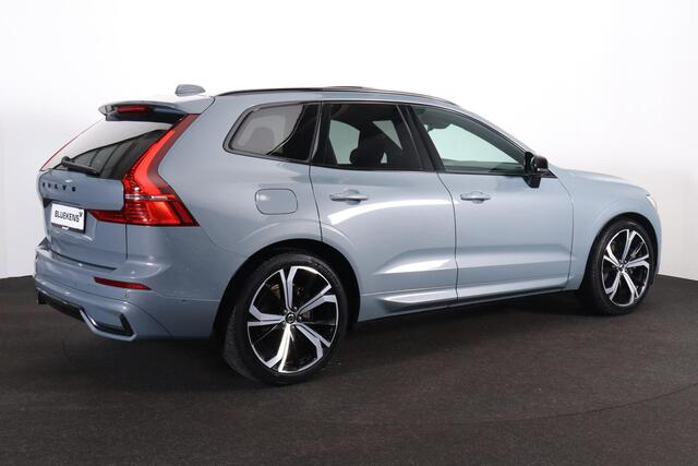 Volvo XC60 T8 Recharge AWD R-Design - Luchtvering - Panorama/schuifdak - IntelliSafe Assist & Surround - 360º Camera - Harman/Kardon audio - Adaptieve LED koplampen - Verwarmde voorstoelen, stuur & achterbank - Parkeersensoren voor & achter - Elektr. bedienb. voorst