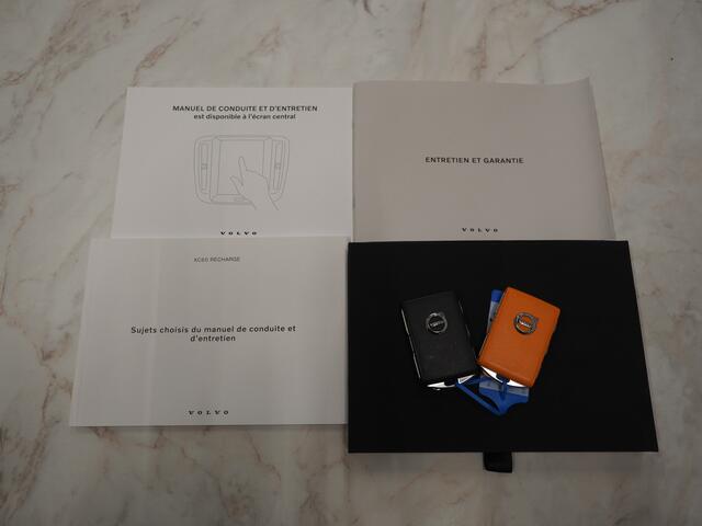 Volvo XC60 2.0 T6 Plug-in Hybrid AWD Plus Dark Long Range | Panoramadak | Leder | Camera | Keyless | Memory | Virtual | DAB | Carplay