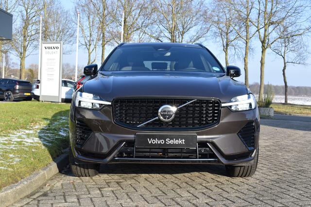 Volvo XC60 T6 350PK Plug-in hybrid AWD Plus Dark | 21" LMV | Luchtvering | H&K | Panodak | Contour stoelen | 360 Canera