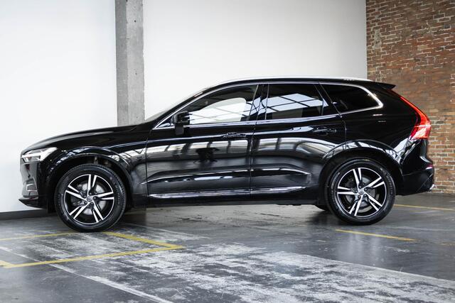 Volvo XC60 T5 Automaat AWD Inscription | Parkeersensoren voor + achter | Semi-Electrische wegklapbare trekhaak | Elektrische bestuurdersstoel | Verwarmbare voorstoelen | Apple carplay/Android auto | Elektrische achterklep | DAB | 19 inch Lichtmetalen velgen |