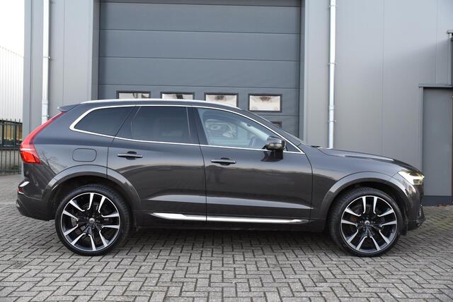 Volvo XC60 2.0 T8 Plug-in hybrid AWD Ultimate Bright Luchtvering / Panoramadak / HK