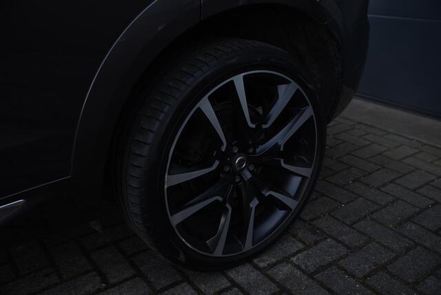 Volvo XC60 2.0 T8 Plug-in hybrid AWD Ultimate Bright Luchtvering / Panoramadak / HK