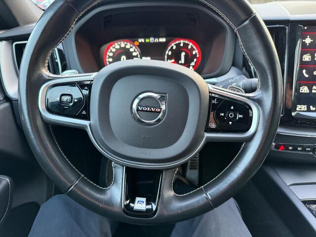 Volvo XC60 2.0 T6 AWD R-Design | Panoramadak | Trekhaak Wegklapbaar | Harman Kardon | Head-Up Display | Lederen Bekleding | Navigatie | Keyless Entry |