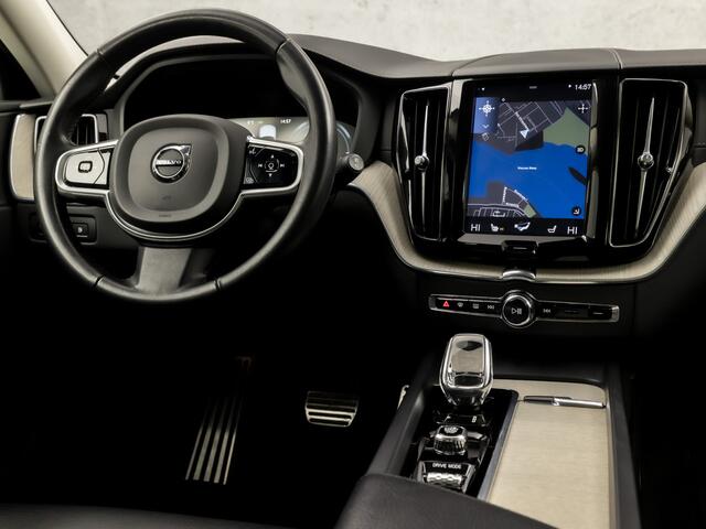 Volvo XC60 2.0 T8 Twin Engine AWD Inscription Sport 391Pk Automaat (PANORAMADAK, LUCHTVERING, MEMORY SEATS, STOELVERWARMING ACHTER, 360 CAMERA, GETINT GLAS, APPLE CARPLAY, NIEUWSTAAT)