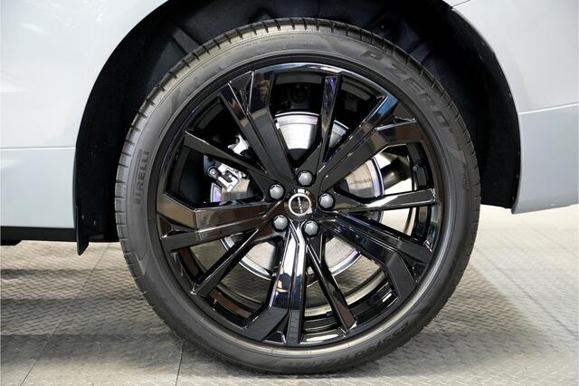 Volvo XC60 2.0 T8 AWD 335kW/456pk Aut8 MJ2026 Plug-in hybrid Ultra Black Edition HARMAN/KARDON + EL.TREKHAAK + PANORAMADAK + BLIS + HEAD-UP + PILOT ASSIST + STOELVERWARMING V&A + ADAPT.CRUISE + GOOGLE DASH&SERVICES + STUURVERWARMING + 360 CAMERA + 21" LM-VELGEN!!