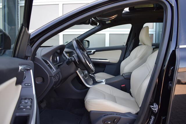Volvo XC60 2.0 T5 FWD Polar+ OrigNL | Panoramadak | Trehaak | Leer | Nieuwstaat!