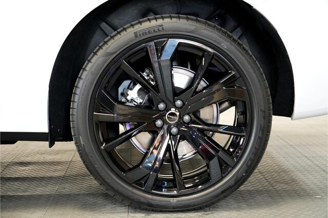 Volvo XC60 2.0 T8 AWD 335kW/456pk Aut8 MJ2026 Plug-in hybrid Ultra Black Edition HARMAN/KARDON + PANORAMADAK + BLIS + HEAD-UP + PILOT ASSIST + STOELVERWARMING V&A + ADAPT.CRUISE + GOOGLE DASH&SERVICES + STUURVERWARMING + 360 CAMERA + 21" LM-VELGEN!!