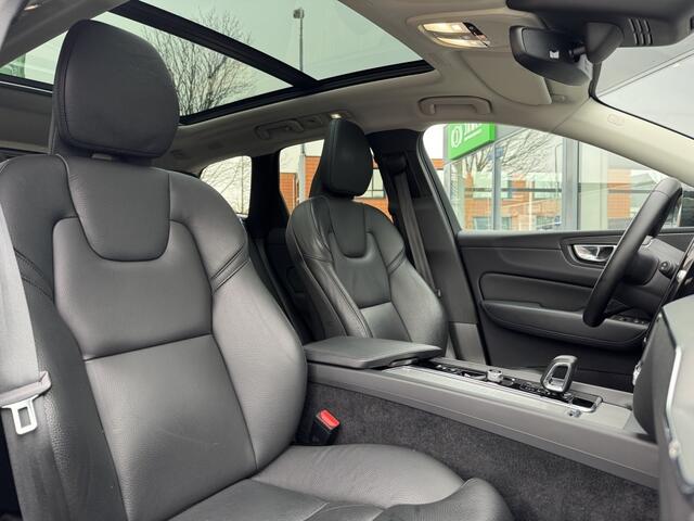 Volvo XC60 R Design Recharge Plug-In Hybrid AWD