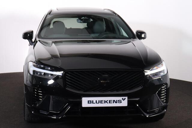 Volvo XC60 T8 Recharge AWD Ultra Black Edition - Luchtvering - Panorama/schuifdak - IntelliSafe Assist & Surround - 360º Camera - Harman/Kardon audio - Adaptieve LED koplampen - Verwarmde voorstoelen, stuur & achterbank - Parkeersensoren voor & achter - Elektr. bedi