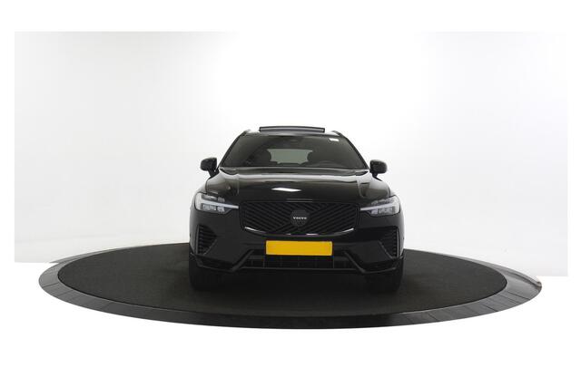 Volvo XC60 2.0 T8 Plug-in Hybrid AWD Plus Black Edition | PHEV | Panoramadak | Achteruitrijcamera | Harman Kardon Audio | Lichtmetalen Velgen 21 inch | Sportstoelen | Keyless Entry | Stuur- / Stoelverwarming | Keyless | Navigatie | Apple Carplay | Android Auto