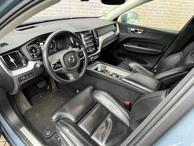 Volvo XC60 2.0 T8 Twin Engine AWD Inscription | PHEV | Nappaleder | 360 Graden Camera | Trekhaak | Panoramadak | Navigatie | Apple Carplay | Android Auto | Stoelventilatie | Stoelmassage | Stuur- / Stoelverwarming | Head-Up Display | Keyless Entry
