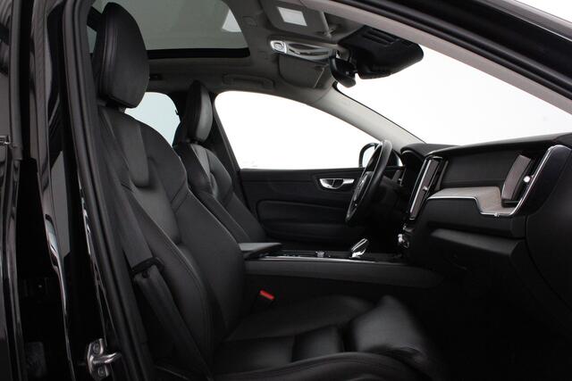 Volvo XC60 2.0 T6 Plug-in hybrid AWD Inscription Pano.schuif/Black Optiek/Leer/Memory/Trekhaak/Wood interior/Plug-in Hybride