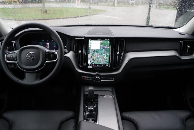 Volvo XC60 2.0 T6 350 PK AWD Ultimate Dark Long Range PHEV, Panoramadak, Head-Up, Harman/Kardon