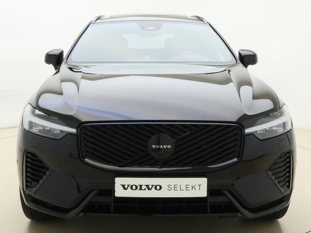 Volvo XC60 T6 350pk AWD Ultra Black Edition / Luchtvering / Bowers&Wilkins Audio / Ventilatie / Massage / 21'' / Extra Getint Glas /