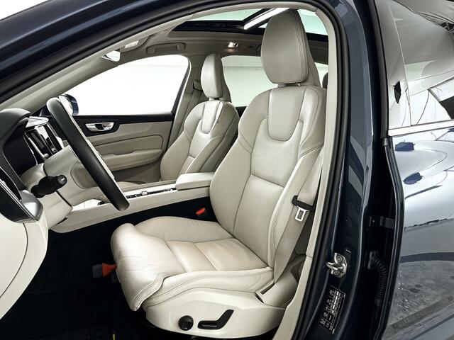 Volvo XC60 B5 Momentum Exclusive | Panoramadak | 360° camera | Harman Kardon | Head-up Display | Stoel- en Stuurverwarming | Trekhaak