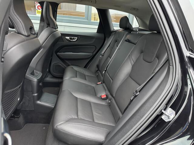 Volvo XC60 2.0 T6 Plug-in hybrid AWD Inscription 360 Camera | 350 PK | Panorama | Trekhaak | Elektrische Stoelen