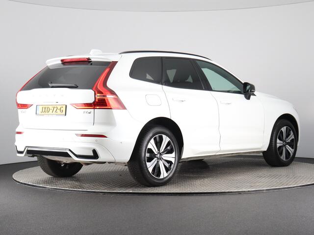 Volvo XC60 2.0 T6 Plug-in hybrid AWD Plus Dark (Pano / 360 Cam / H&K / Winterpakket)