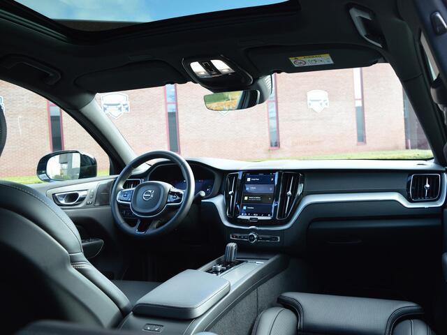 Volvo XC60 T8 Recharge AWD R-Design |Four-C | 360° | Trekhaak