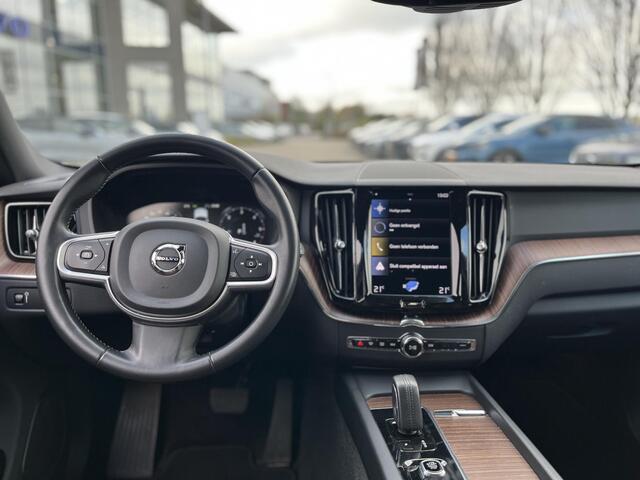 Volvo XC60 B4 AWD Momentum Pro | Keyless Entry | Park Assist | Apple Carplay |