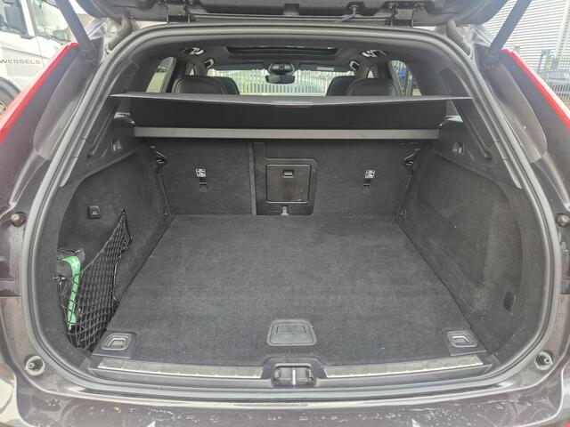 Volvo XC60 2.0 T6 Plug-in hybrid AWD Ultimate Dark LongRange/22inch/Head-Up/BLIS etc.