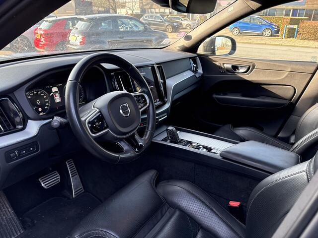 Volvo XC60 2.0 T6 Plug-in hybrid AWD R-Design | Wegklapbare Trekhaak | Elektrisch schuif-/kanteldak | ACC | Leder | Stoel- Verwarming & Ventilatie | Memory Seats | 360 Camera
