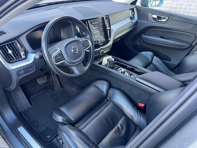 Volvo XC60 2.0 B5 Momentum Pro | Lederen Bekleding | Sportstoelen | Achteruitrijcamera | Parkeersensoren | Lichtmetalen Velgen 19 inch | DAB | Navigatie