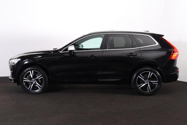 Volvo XC60 T5 AWD R-Design - Panorama/schuifdak - IntelliSafe Assist & Surround - Adaptieve LED koplampen - Parkeercamera achter - Verwarmde voorstoelen, stuur & achterbank - Parkeersensoren voor & achter - Elektr. bedienb. bestuurdersstoel met geheugen - Schakelpad