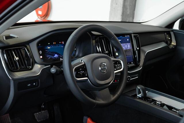 Volvo XC60 T6 Plug-in hybrid AWD Plus Dark | Trekhaak | Verwarmbare voorstoelen+stuurwiel+achterbank | Premium audio by Harman Kardon | Rondom zichtcamera