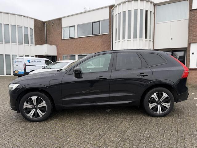 Volvo XC60 2.0 T6 Plug-in hybrid AWD Dark | Pano | Trekhaak | 360 Camera | Harman & Kardon | Leder |
