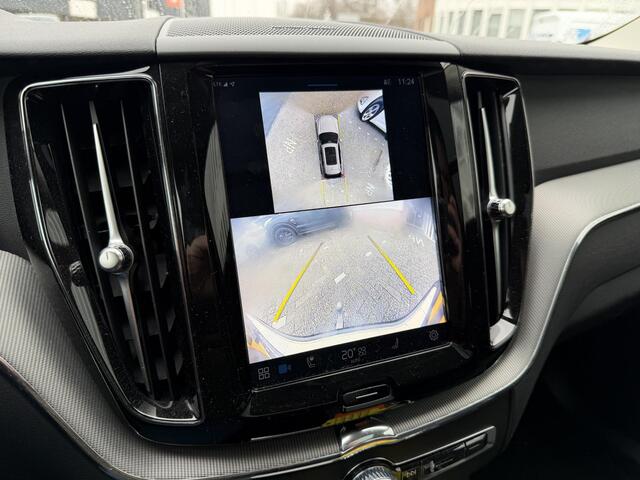 Volvo XC60 2.0 T6 Plug-in hybrid AWD Dark | Pano | Trekhaak | 360 Camera | Harman & Kardon | Leder |