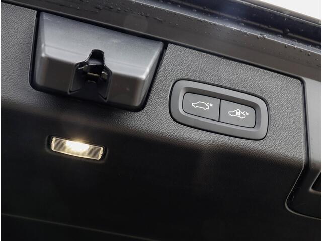 Volvo XC60 T6 AWD Plus Dark MY26 | Pano HeadUp Trekhaak 20'' Harman Kardon