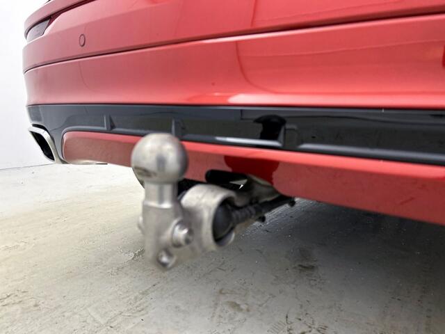 Volvo XC60 2.0 T6 R-Design | Panorama dak | BLIS | Rijklaar |