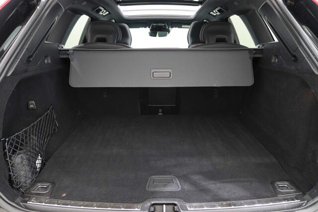 Volvo XC60 2.0 RECHARGE T6 340PK AWD R-DESIGN AUT8 | Panoramadak | 360 camera | Harman Kardon