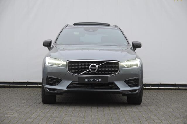 Volvo XC60 T8 390PK Automaat AWD R-Design / Adaptieve koplampen / BLIS /Adaptieve cruise control / Panoramadak / Apple carplay / Parkeersensoren met camera / Elektrische achterklep / Elektrische stoelen met geheugen / Stoel en stuurwielverwarming