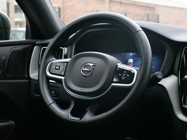 Volvo XC60 2.0 T6 Plug-in hybrid AWD Plus Dark 350 Pk Automaat Navi / Leer / Pano-dak / DAB / Apple Carplay / Harman Kardon