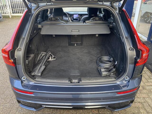 Volvo XC60 2.0 T8 Plug-in hybrid AWD R-Design / Automaat / NL-Auto / Dealer-Onderhouden / Stoel- en Stuurverwarming / Open-Panodak / Luchtvering / Adaptieve Cruise-Control + Pilot-Assist / Apple-Carlay & Android-Auto / 360°-Camera / Harman-Kardon Audio / Elektr.-Uit