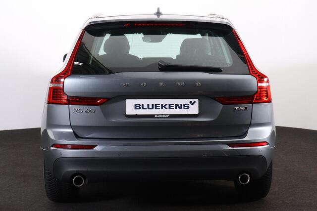 Volvo XC60 T5 AWD Inscription - IntelliSafe Surround - Parkeercamera achter - Verwarmde voorstoelen - Parkeersensoren voor & achter - Apple Carplay & Android Auto - High Performance audio - Cruise Control - 18' LMV