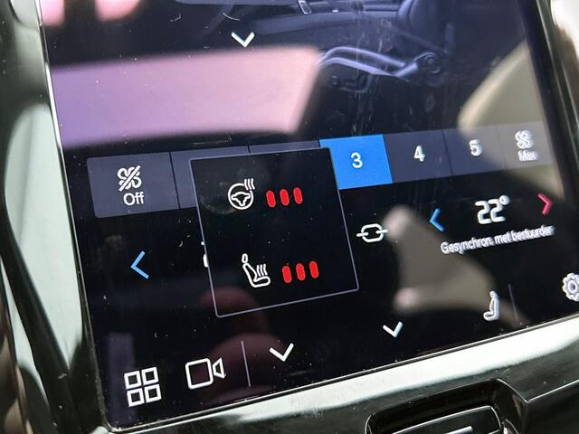 Volvo XC60 2.0 T6 AWD Plus Dark | Panorama dak | Leder | Rijklaar |