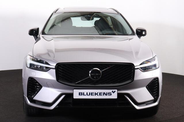 Volvo XC60 T6 Recharge AWD Ultra Dark - Panorama/schuifdak - IntelliSafe Assist & Surround - 360º Camera - Harman/Kardon audio - Adaptieve LED koplampen - Verwarmde voorstoelen, stuur & achterbank - Parkeersensoren voor & achter - Elektr. bedienb. voorstoelen met ge