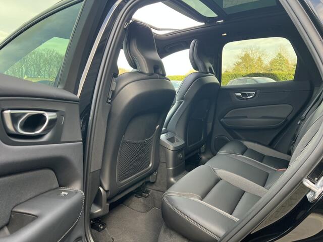 Volvo XC60 T6 AWD HYBRID R DESIGN PANO HK TREKHAAK HUD 22 INCH