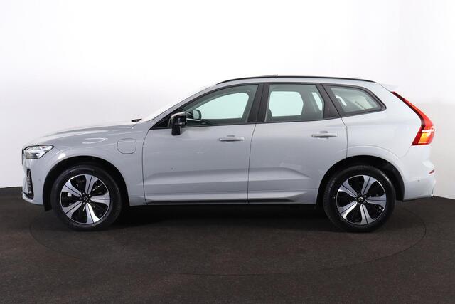 Volvo XC60 T6 Recharge AWD Plus Dark - Panorama/schuifdak - IntelliSafe Assist & Surround - 360º Camera - Verwarmde voorstoelen, stuur & achterbank - Parkeersensoren voor & achter - Elektr. bedienb. voorstoelen met geheugen - Draadloze tel. lader - Elektr. inklapbar